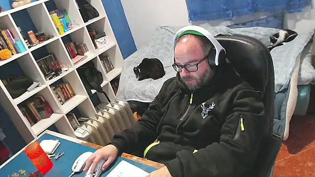 ravingr4d4 online show from 01-12-26, 09:53