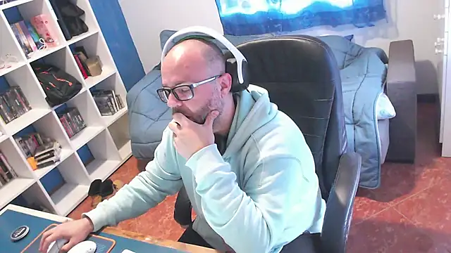 ravingr4d4 online show from 03-11-26, 12:11