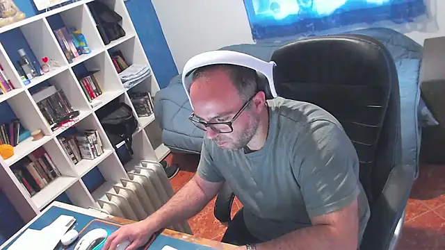 ravingr4d4 online show from 04-07-26, 09:54