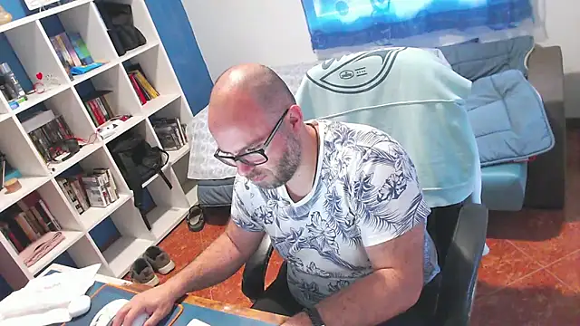 ravingr4d4 online show from 04-15-26, 08:10