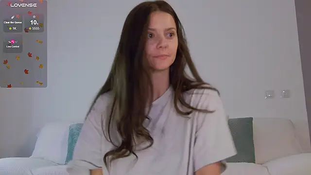 Snapshot of LilyRoselyn chatting on 10-31-25, 04:13 LilyRoselyn online show from 10-31-25, 04:13