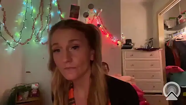 OriginalBarbieEst92 online show from 01-01-25, 10:21