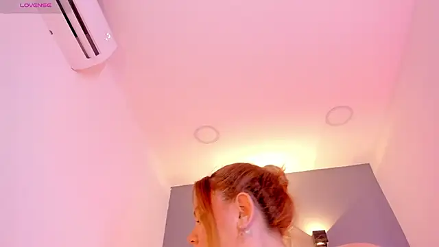 sophiarossee  online show from 01-22-25, 02:56