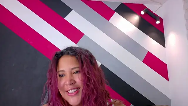 I am yours- online show from 11-20-25, 11:43