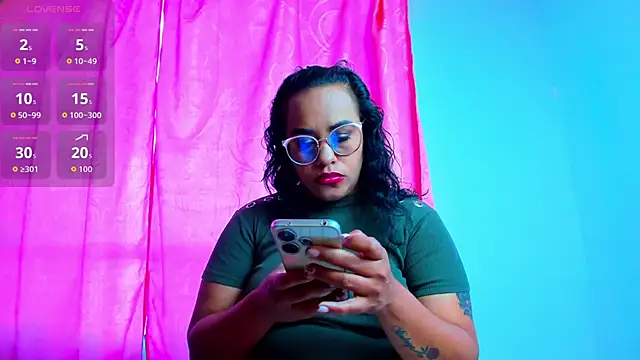 Tita dirty online show from 12-18-25, 01:17