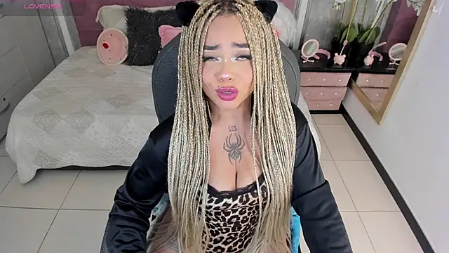 conny  curly online show from 11-18-25, 03:05