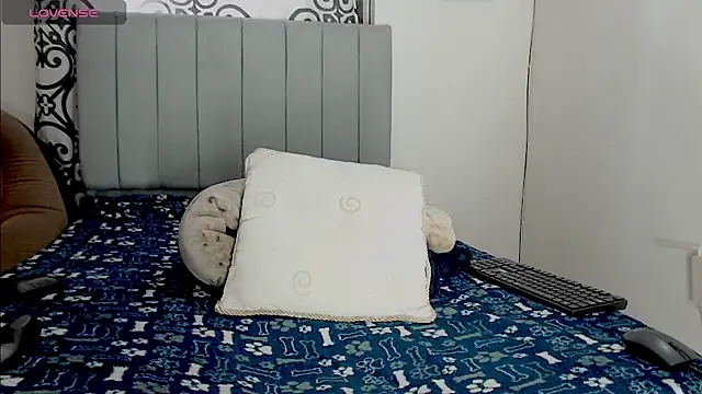 Snapshot of juan_stiven chatting on 10-29-25, 05:36 juan stiven online show from 10-29-25, 05:36