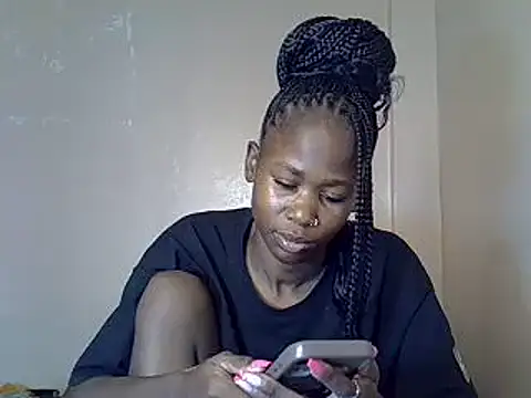 SexxyTerry online show from 12-18-24, 05:00