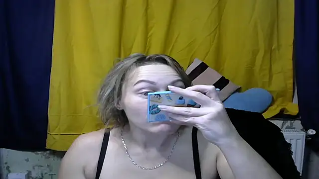 Snapshot of wLESLYMOSw chatting on 01-10-25, 10:17 wLESLYMOSw online show from 01-10-25, 10:17