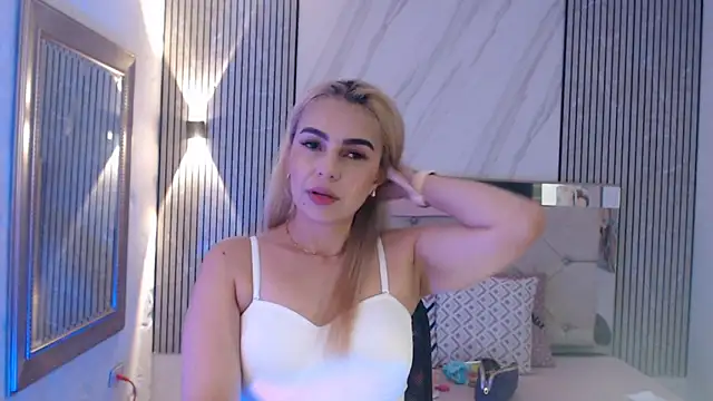 ashley  tylor online show from 02-25-26, 03:16