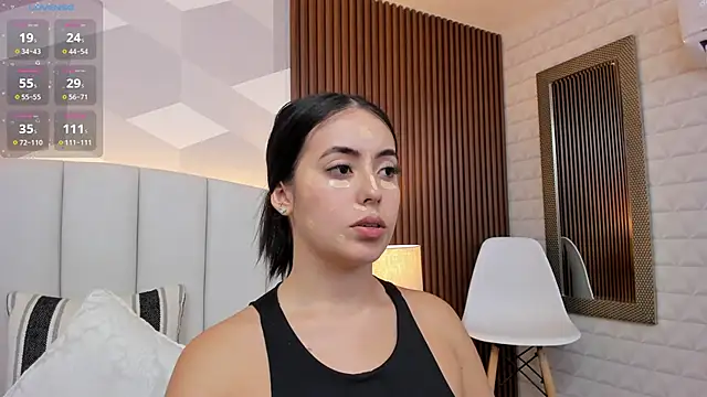 Julietasantos   online show from 09-30-25, 06:24