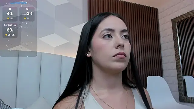 Julietasantos   online show from 02-02-26, 06:39