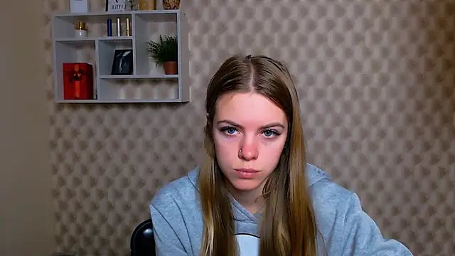 AliceFlirtt  online show from 10-28-25, 08:29