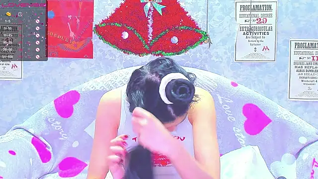 Vanessa Florence online show from 12-21-24, 01:26