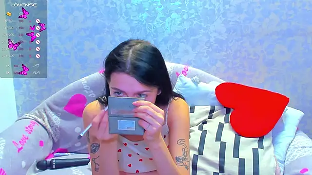 Vanessa Florence online show from 09-28-25, 01:22