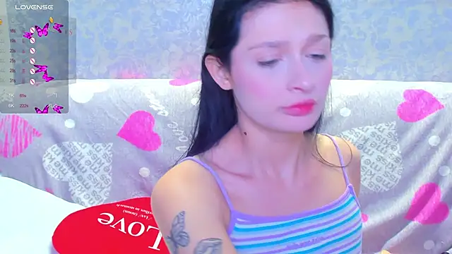 Vanessa Florence online show from 11-28-25, 02:03