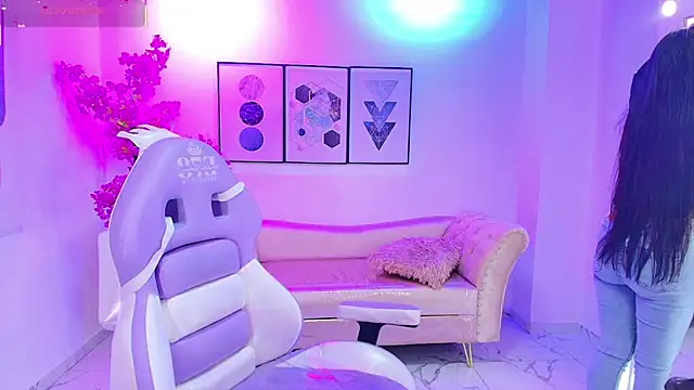 Kaori ayu online show from 10-17-25, 12:30