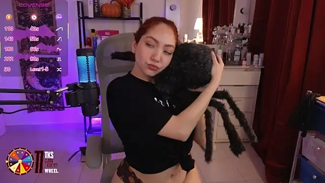 LilyVelvett online show from 10-08-25, 03:59