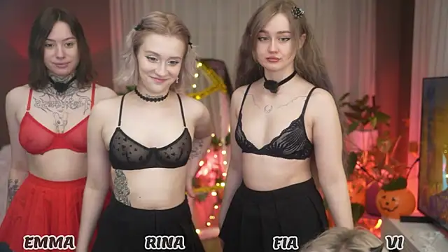 your favoritegirls online show from 10-25-25, 03:03