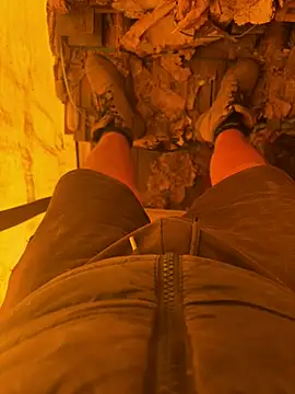 Snapshot of cussy007 chatting on 04-01-26, 09:32 cussy007 online show from 04-01-26, 09:32