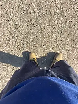 Snapshot of cussy007 chatting on 04-08-26, 07:52 cussy007 online show from 04-08-26, 07:52