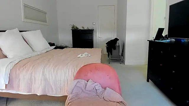 Kymmmy online show from 01-06-26, 09:39