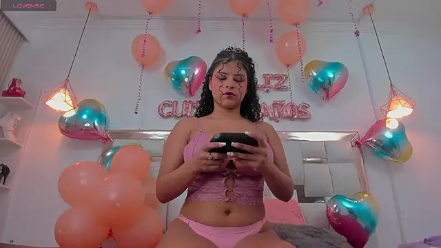 PittAndLunaa online show from 01-25-25, 12:58