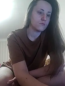 Snapshot of emeli_moon chatting on 03-16-25, 02:10 emeli moon online show from 03-16-25, 02:10