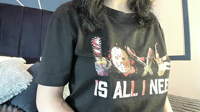 Snapshot of Adeelinee chatting on 12-24-24, 06:06 Adeelinee online show from 12-24-24, 06:06
