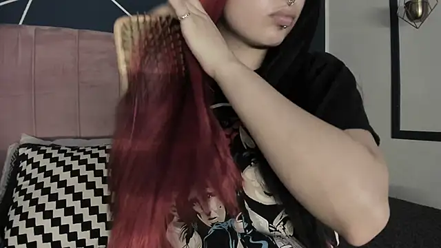 Snapshot of Adeelinee chatting on 03-20-25, 07:57 Adeelinee online show from 03-20-25, 07:57