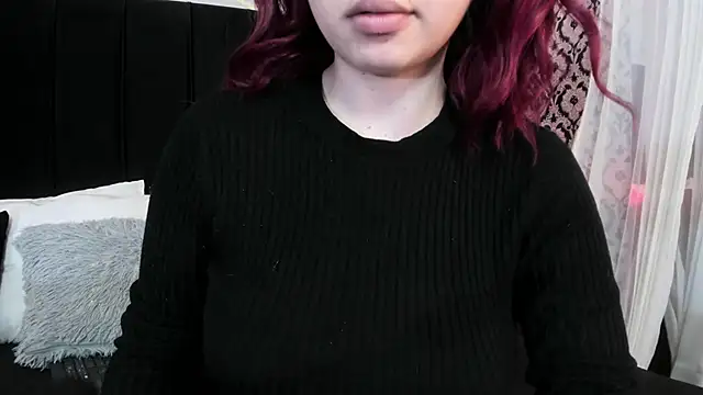 Snapshot of Adeelinee chatting on 09-24-25, 08:01 Adeelinee online show from 09-24-25, 08:01