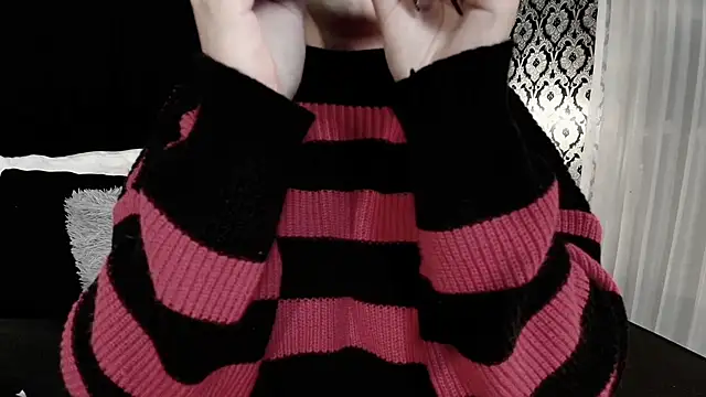 Snapshot of Adeelinee chatting on 10-23-25, 07:56 Adeelinee online show from 10-23-25, 07:56