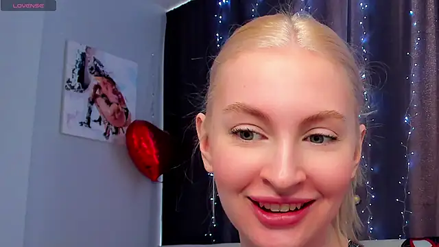 Snapshot of Kimmy_powell chatting on 10-31-25, 06:58 Kimmy powell online show from 10-31-25, 06:58