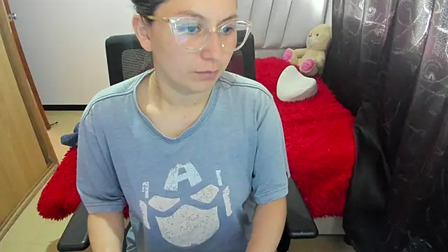 samantha  wilson online show from 11-11-25, 01:33