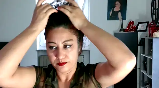 danasantoreal online show from 12-04-24, 03:21