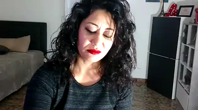 danasantoreal online show from 12-18-24, 03:55