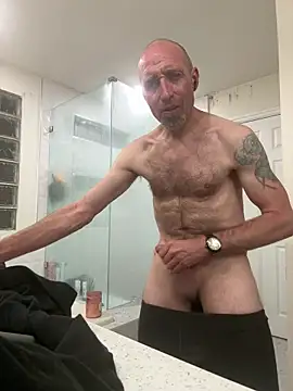 Snapshot of El_Gizmo chatting on 10-21-25, 09:54 El Gizmo online show from 10-21-25, 09:54