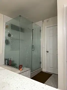 Snapshot of El_Gizmo chatting on 11-19-25, 08:36 El Gizmo online show from 11-19-25, 08:36