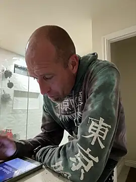 Snapshot of El_Gizmo chatting on 12-02-25, 07:57 El Gizmo online show from 12-02-25, 07:57