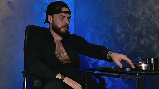 juliusmasters online show from 12-15-25, 08:35