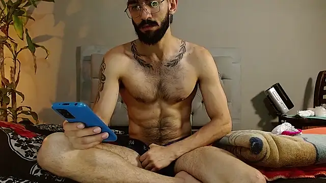 Snapshot of Mr_WhiteCock chatting on 01-03-25, 10:08 Mr WhiteCock online show from 01-03-25, 10:08