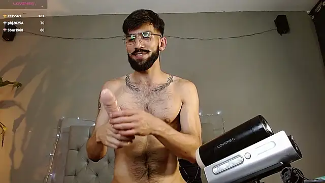 Snapshot of Mr_WhiteCock chatting on 01-23-25, 03:26 Mr WhiteCock online show from 01-23-25, 03:26