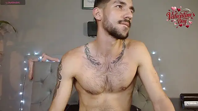 Snapshot of Mr_WhiteCock chatting on 02-15-25, 02:04 Mr WhiteCock online show from 02-15-25, 02:04