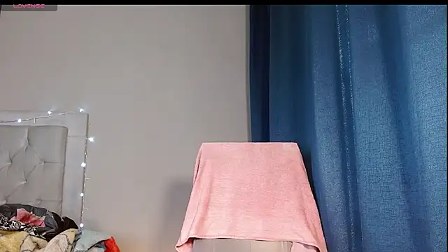 Snapshot of Mr_WhiteCock chatting on 03-15-25, 12:45 Mr WhiteCock online show from 03-15-25, 12:45