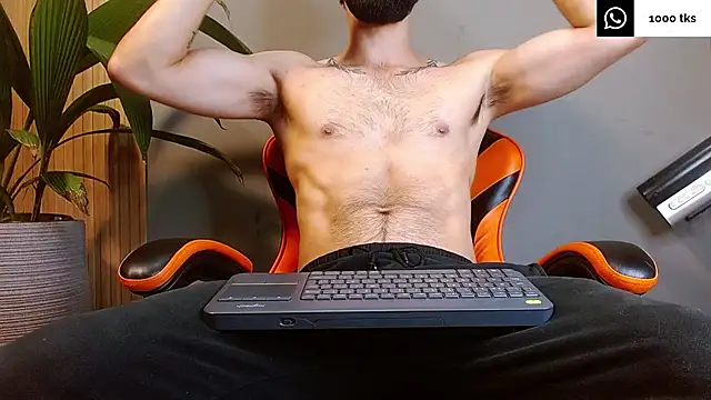 Snapshot of Mr_WhiteCock chatting on 09-16-25, 12:00 Mr WhiteCock online show from 09-16-25, 12:00