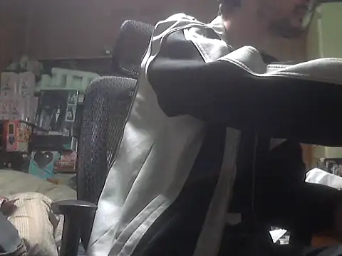 Snapshot of shikokichi55 chatting on 10-12-25, 07:07 shikokichi55 online show from 10-12-25, 07:07