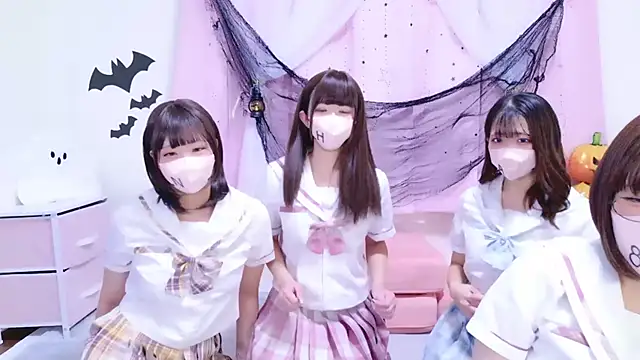 Snapshot of 841_yayoi chatting on 10-26-25, 04:40 841 yayoi online show from 10-26-25, 04:40