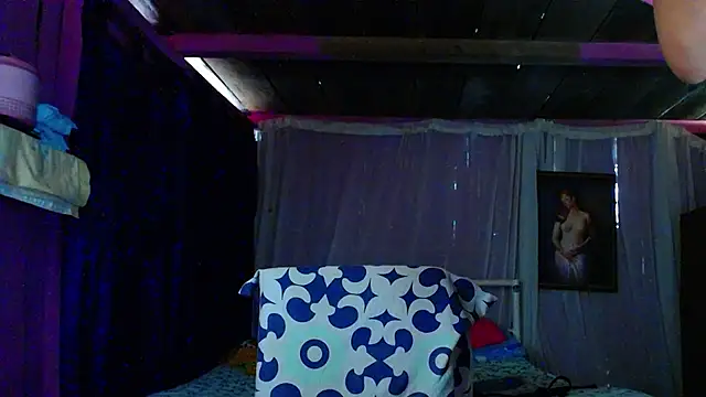 ZoeKuipers13 online show from 02-13-25, 09:06