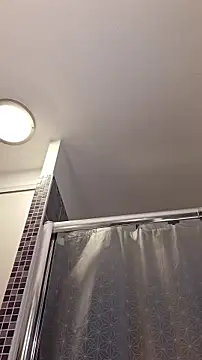 Snapshot of pachapeter chatting on 10-18-25, 04:19 pachapeter online show from 10-18-25, 04:19