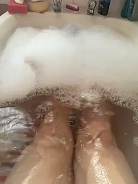 Russell1508 online show from 10-20-25, 04:07